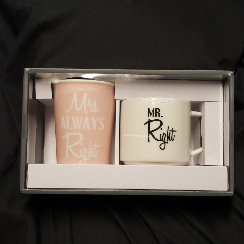 NEW Mr Right and Mrs Right mug set